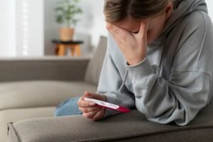 Dependência Química e Maternidade: O Impacto no Vínculo Familiar e a Recuperação